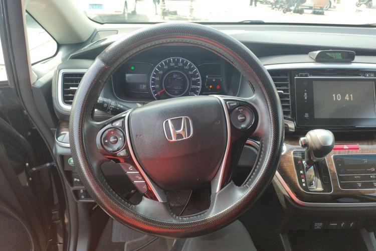 Used Honda Odyssey 2015 Updated Version 2.4L Smart Edition
