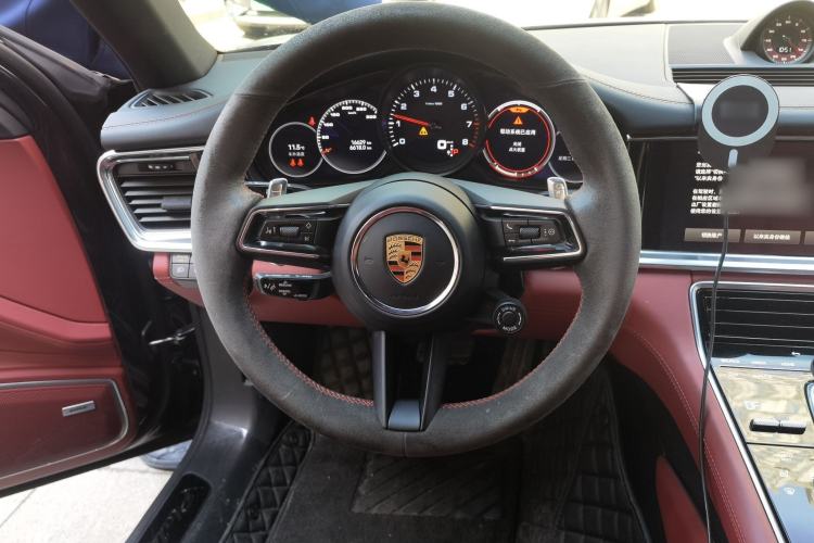 Used Porsche Panamera 2023 Facelifted Panamera 2.9T Platinum Edition Steering Wheel