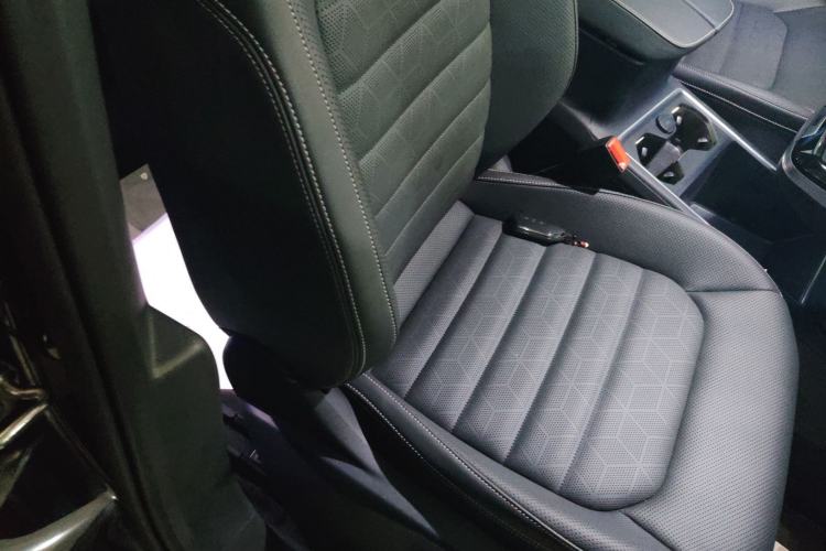 Used Volkswagen Talagon 2024 380TSI All-Wheel Drive Luxury Prestige Pro 7-Seater Right Front Seat