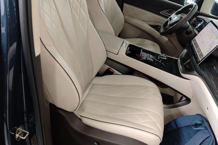 Used Denza D9 2024 DM-i 980 Four-Wheel Drive Flagship Model