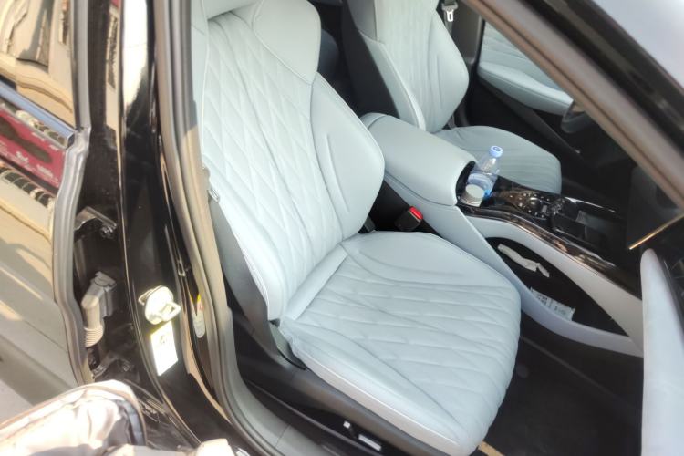 Used BYD Seal 2022 550 km Standard Range Rear-Wheel Drive Prestige Version