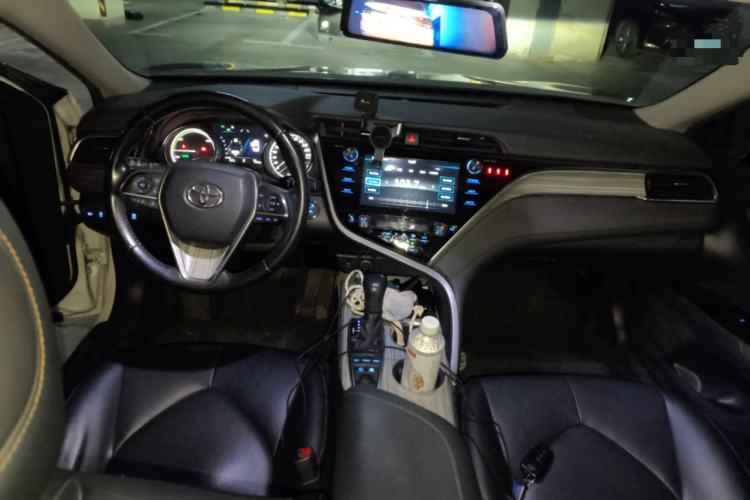 Used Toyota Camry 2019 Dual-Engine 2.5 HG Luxury Edition China VI Standard