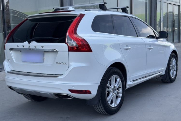 Used Volvo XC60 2016 T5 Smart Upgrade Model Exterior 3