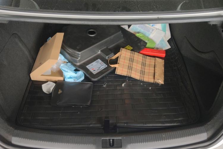 Used Audi A4L 2015 35 TFSI Automatic Comfort Model Trunk