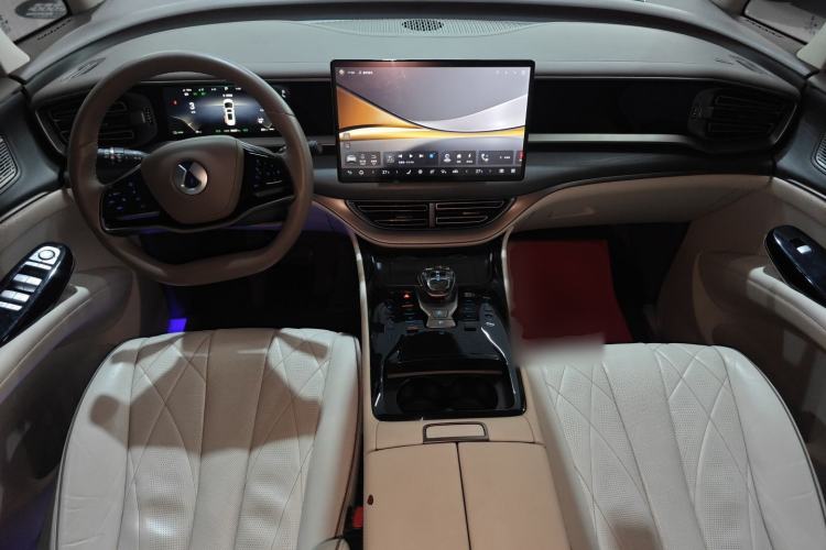 Used Denza D9 2022 DM-i 970 Four-Wheel Drive Flagship Model