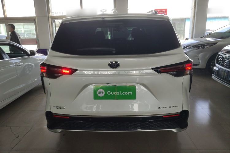 Used Toyota Granvia 2024 2.5L Hybrid Prestige PLUS Four-Wheel Drive Version Rear