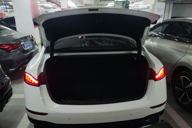 Used Roewe D7 2023 EV 510km Rear-Drive Flagship Edition
