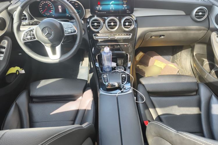 Used Mercedes-Benz GLC 2022 Facelifted GLC 260 L 4MATIC Dynamic Edition Center Console