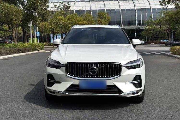 Used Volvo XC60 2022 B5 4x4 Smart Luxury Edition