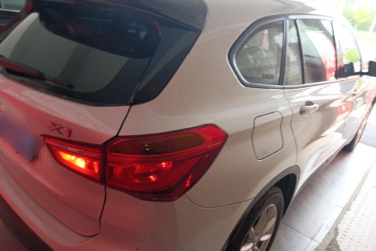 Used BMW X1 2016 sDrive18Li Fashion Model Rear Right 45 Deg