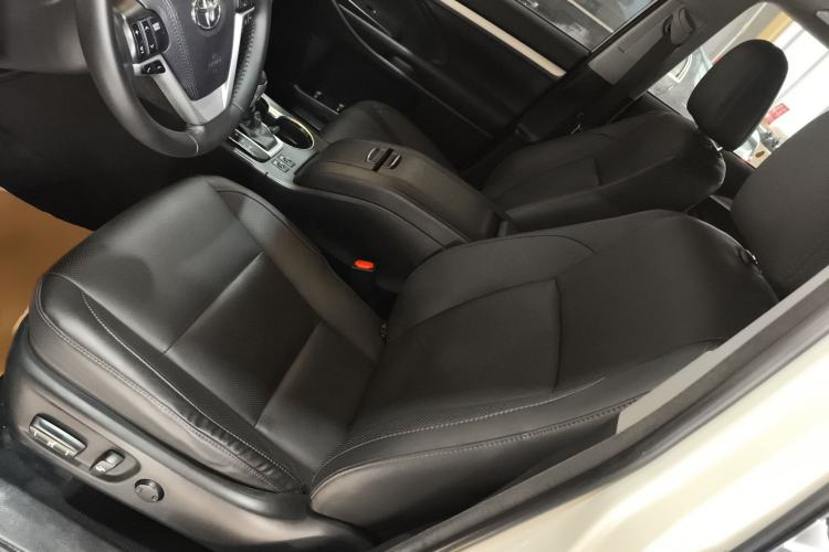 Used Toyota Highlander 2018 2.0T Four-Wheel Drive Luxury Edition 7 Seats China V Emission Standard
