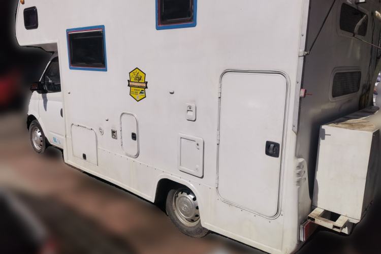 Used SAIC MAXUS Xintu V80 
