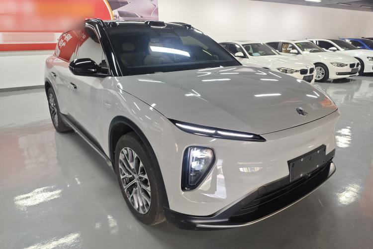 Used Nio ES6 2023 75 kWh Front Right 45 Deg