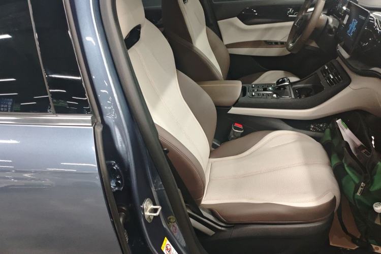 Used BYD Qin PLUS 2024 HONOR Edition DM-i 55KM Leading Model Right Front Seat