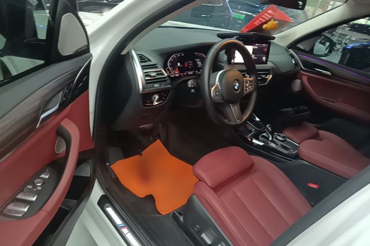 Used BMW X3 2023 xDrive30i Leading Model M Night Edition Package Driver Seat