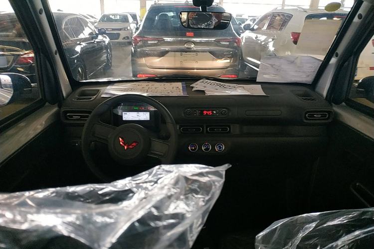 Used Wuling Zhiguang New Energy 2025 Standard Model