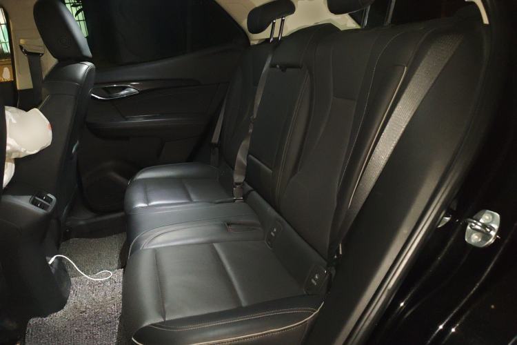 Used Buick Envision 2022 Facelift Encore S 552T Two-Wheel-Drive Luxury Model
