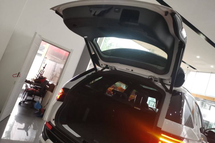 Used Land Rover Discovery Sport 2022 249 PS R-Dynamic S Performance Edition 5 Seats