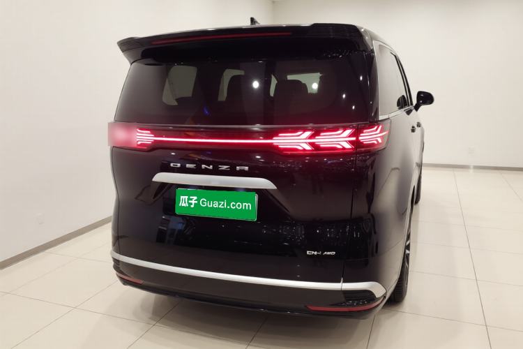 Used Denza D9 2022 DM-i 970 Four-Wheel Drive Flagship Model