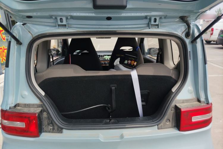 Used Wuling Hongguang MINIEV 2020 Zizai Version Lithium-NMC Trunk