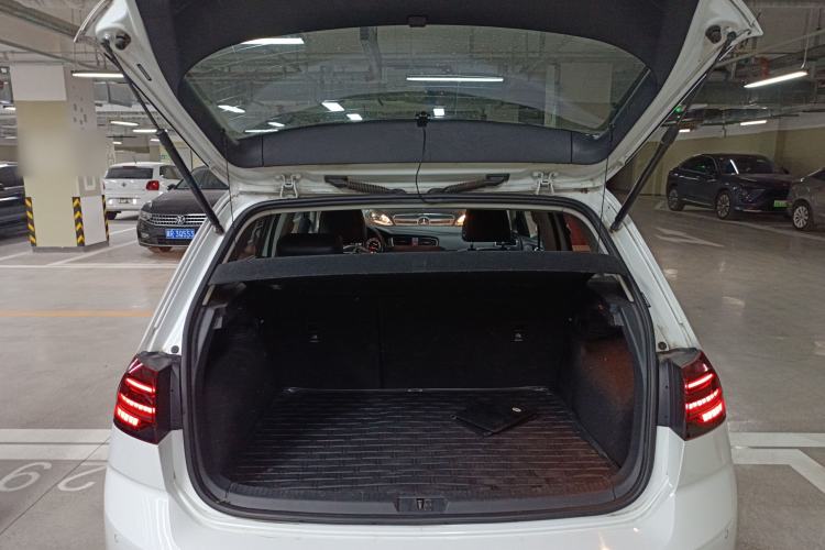 Used Volkswagen Golf 2018 230TSI Automatic Luxury Version