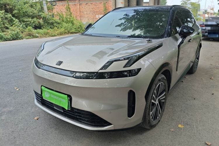 Used Lynk & Co 08 EM-P 2025 120km Long-Range Halo