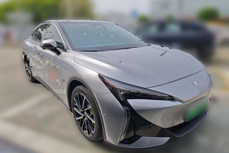 Used ARCFOX Alpha S5 2024 560MAX 185kW Front Right 45 Deg