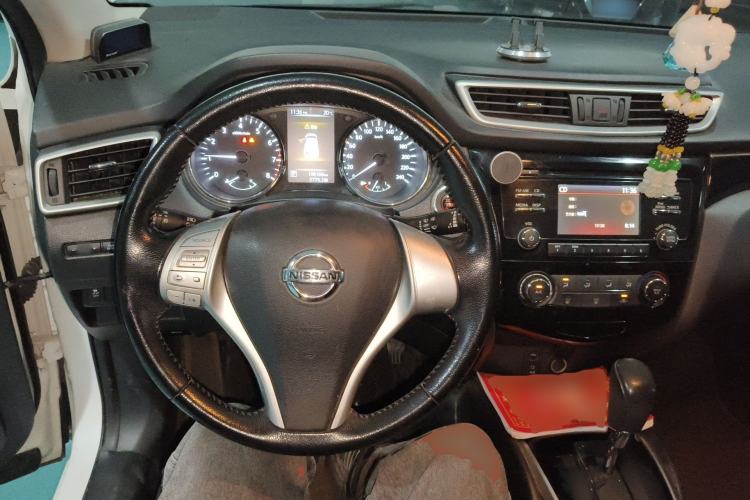 Used Nissan Qashqai 2016 2.0L CVT Luxury Edition Steering Wheel