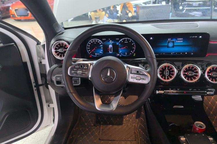 Used Mercedes-Benz A-Class 2022 Restyled A 200 L Sport Sedan Fashion Version
