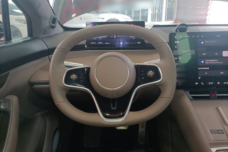 Used Hima Luxeed R7 2025 Range-Extended Version 360 km Max
