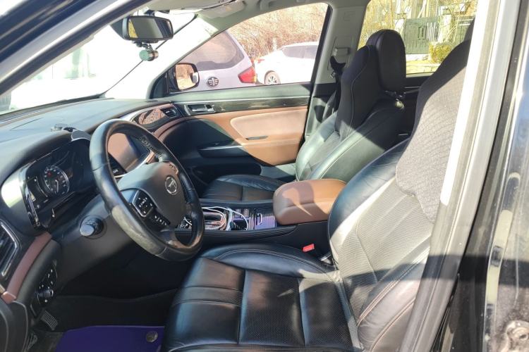 Used GAC Trumpchi GS8 2017 320T Two-Wheel Drive Luxury Smart Connectivity Version (7 Seats)