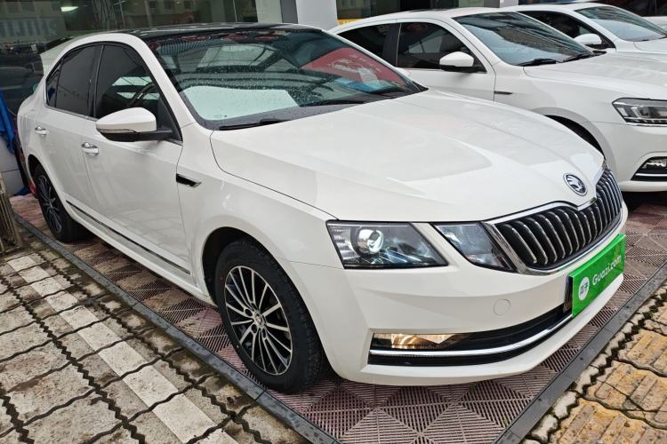 Used Skoda Octavia 2018 TSI230 DSG Luxury Edition