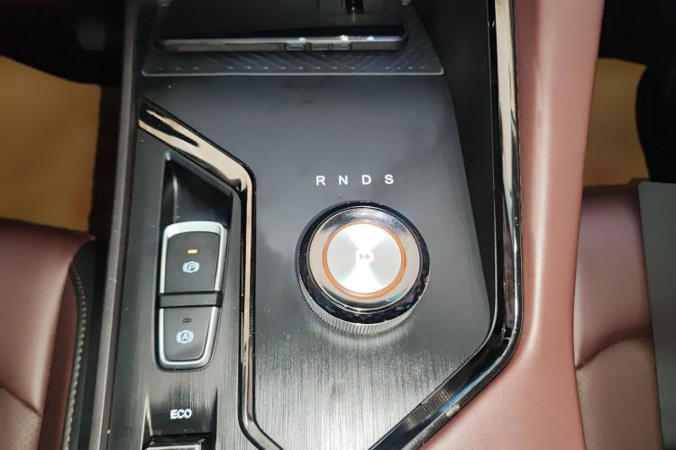 Used SOL X8 PLUS 2023 1.5 TGDI DCT Smart Edition 7-Seater