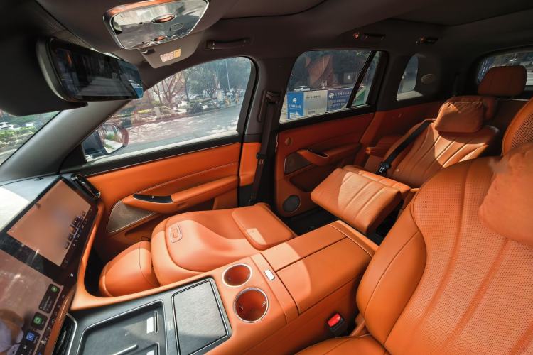 Used Hima AITO M8 2025 Extended-Range Max+ Version 53.4 kWh 6-Seater Edition