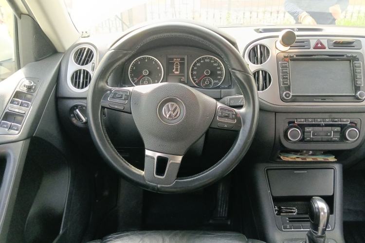 Used Volkswagen Tiguan 2012 1.8TSI Automatic Two-Wheel Drive Trend Edition Steering Wheel