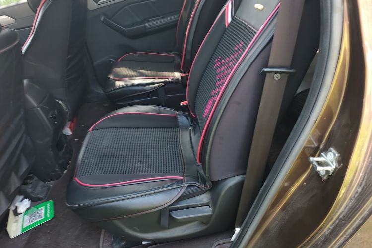 Used BAIC Weiwang M50F 2017 1.3T Standard Model Left Rear Seat