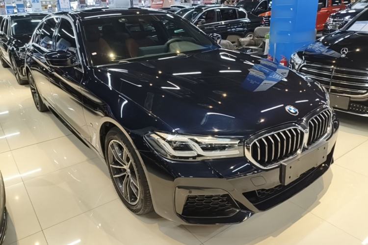 Used BMW 5 Series New Energy 2021 Restyled 535Le M Sport Package Front Right 45 Deg