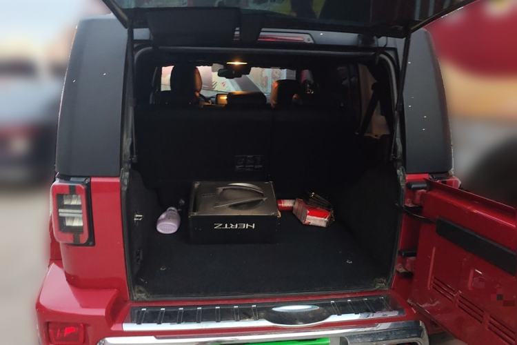 Used BAIC Off-Road BJ40 2018 2.3T Automatic Four-Wheel Drive Ring of the Tower Champion Edition China V Emission Standard