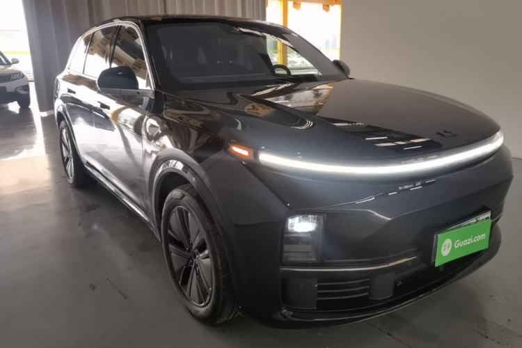 Used Li Auto L7 2024 Pro Model Front Right 45 Deg