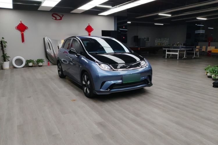 Used BYD Dolphin 2023 401km Knight Edition Front Right 45 Deg