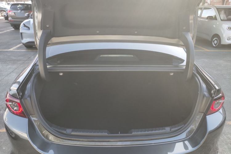 Used Mazda Mazda 3 Axela 2023 2.0L Automatic ZhiZhen Edition
