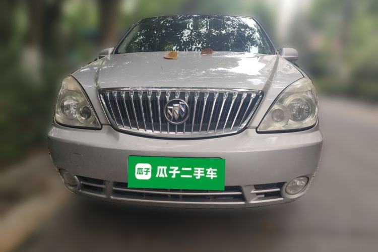 Used Buick GL8 2011 2.4L LT Executive Edition
