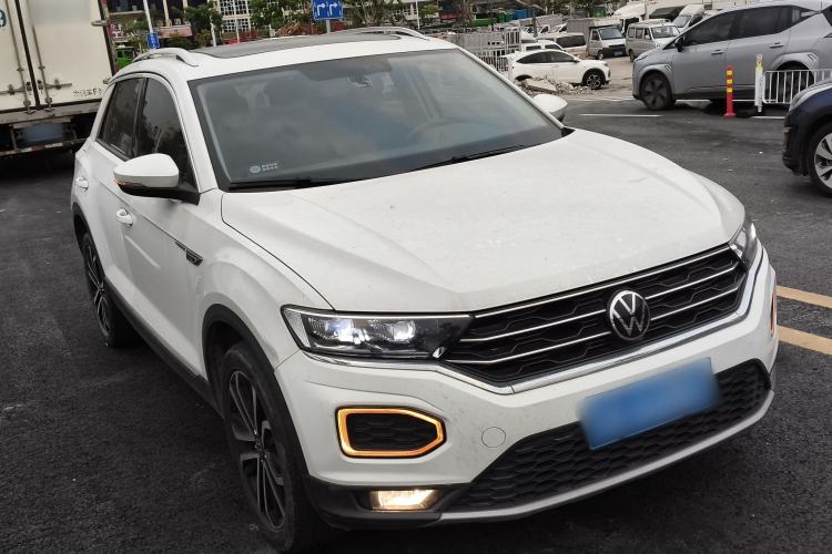 Used Volkswagen T-ROC 2021 280TSI DSG Two-Wheel Drive Comfort Connect Edition Front Right 45 Deg