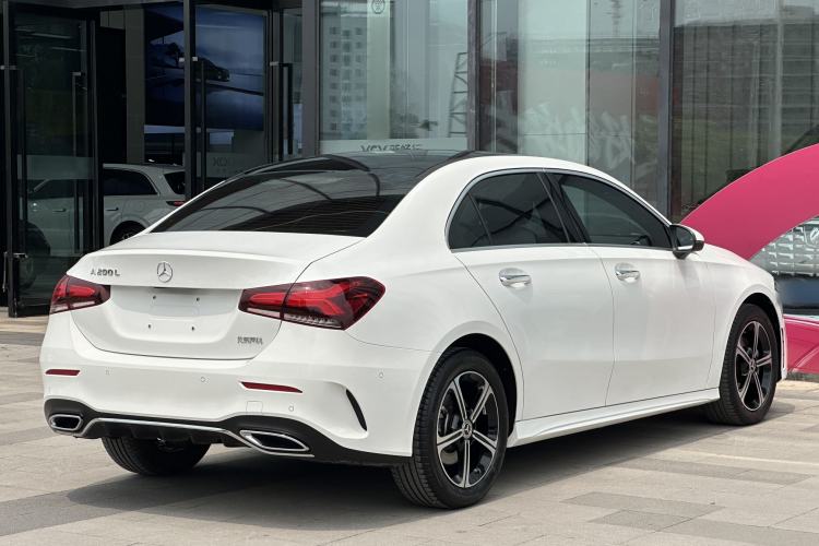 Used Mercedes-Benz A-Class 2022 Revised Version A 200 L Sport Sedan Fashionable Style Exterior 12