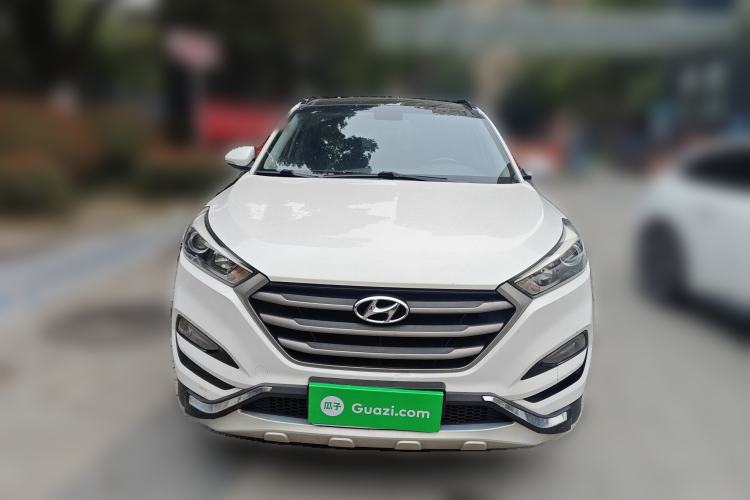 Used Hyundai Tucson 2018 1.6T Dual-Clutch Two-Wheel Drive 15th Anniversary Special Edition
