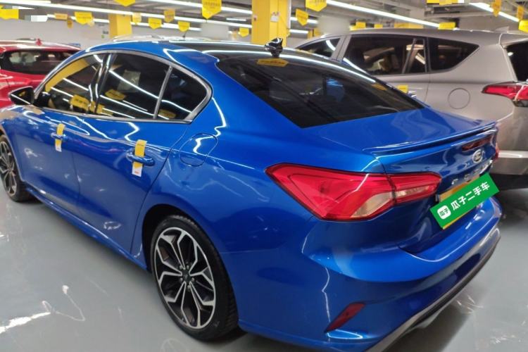 Used Ford Focus 2021 Sedan EcoBoost 180 Automatic ST Line Exterior 2