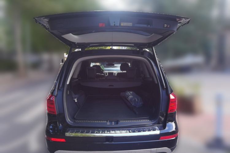 Used Mercedes-Benz GL-Class 2014 GL 350 CDI 4MATIC Trunk