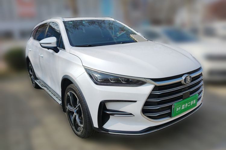 Used BYD Tang New Energy 2021 DM-i 112KM Prestige Model Front Right 45 Deg