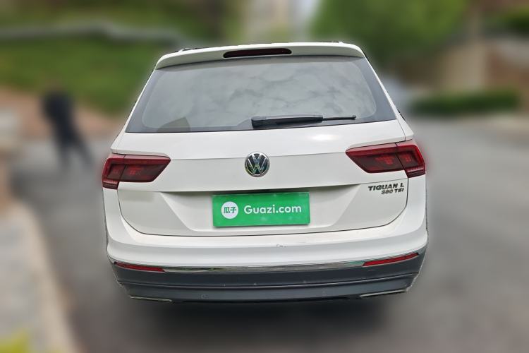 Used Volkswagen Tiguan L 2017 380TSI Automatic All-Wheel-Drive Luxury Edition Rear