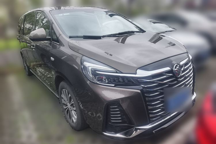 Used Buick GL8 2023 Facelifted Land Cruiser Executive Luxury Version